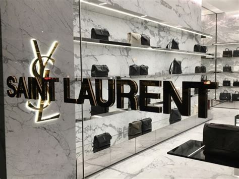 yves saint laurent boulevard de waterloo|Boutique en ligne officielle Saint Laurent .